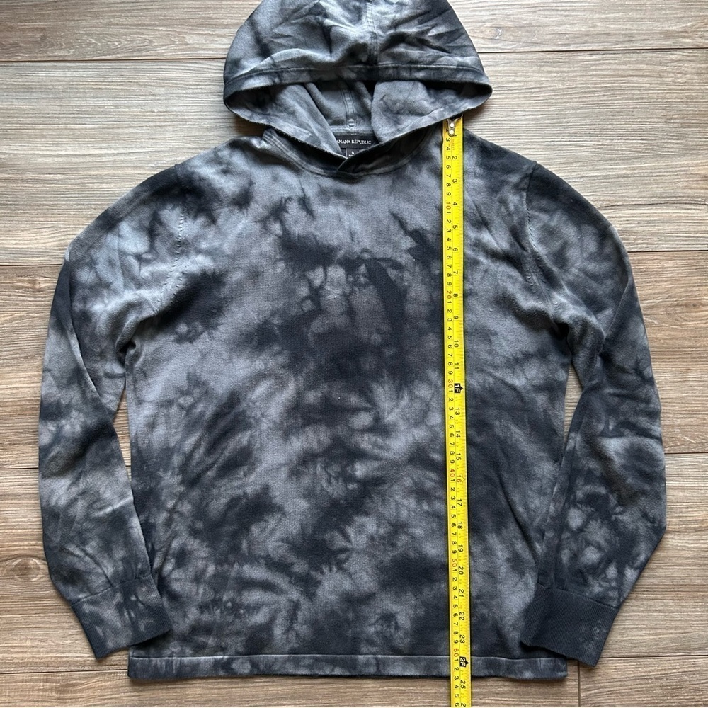 Banana Republic | Cotton Jersey Hoodie in Grey Tie Dye (Small) - Picture 3 of 10